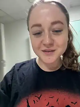 LizzyShine online show from March 18, 11:08 am