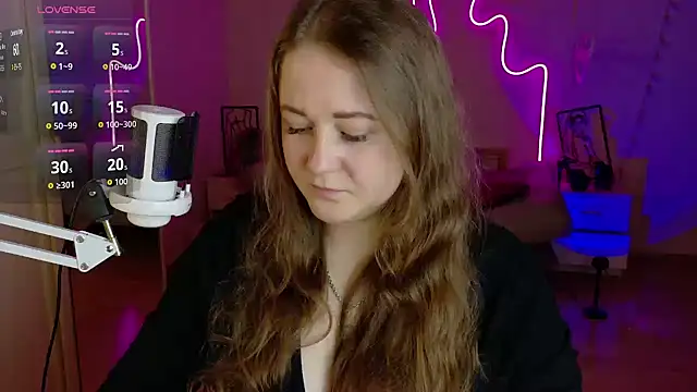 LizzyShine online show from October 30, 8:09 pm