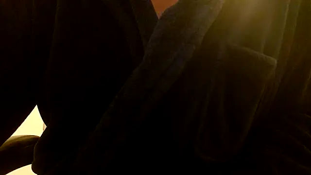 Snapshot of GirthBullger4You chatting on October 10, 4:55 am GirthBullger4You online show from October 10, 4:55 am