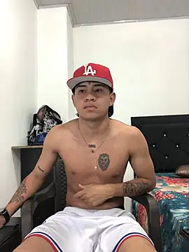 logannth online show from February 11, 6:40 am