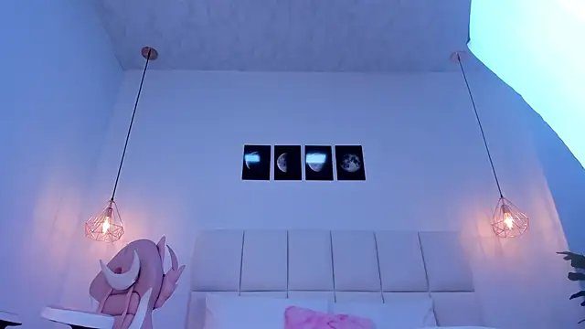 Brittany cute18 online show from January 6, 9:19 am