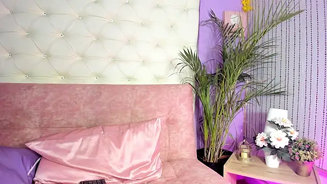 emaa lambert online show from March 7, 1:42 am