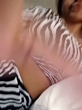 fofinhaa12 online show from September 18, 6:21 pm