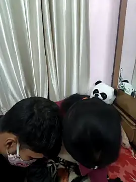 bigtitsqueen online show from December 17, 9:17 am