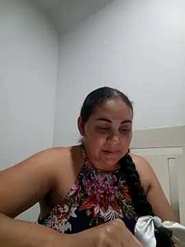 Snapshot of MirandaSoto chatting on March 15, 6:47 am MirandaSoto online show from March 15, 6:47 am