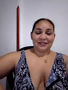 Snapshot of MirandaSoto chatting on March 21, 3:22 am MirandaSoto online show from March 21, 3:22 am