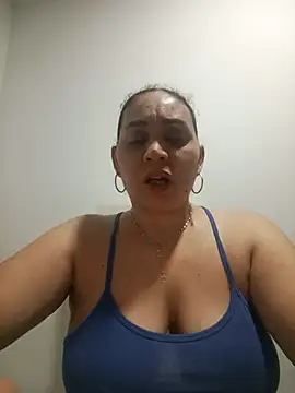 Snapshot of MirandaSoto chatting on October 11, 2:55 am MirandaSoto online show from October 11, 2:55 am