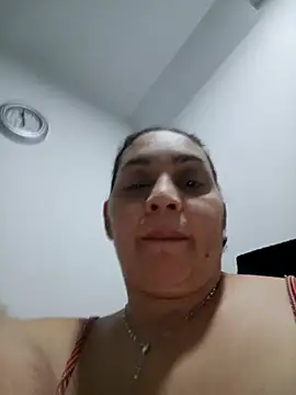 Snapshot of MirandaSoto chatting on November 12, 3:51 am MirandaSoto online show from November 12, 3:51 am