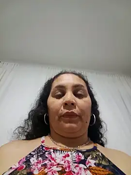 Snapshot of MirandaSoto chatting on November 26, 4:35 am MirandaSoto online show from November 26, 4:35 am