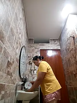 MirandaSoto online show from April 19, 11:40 pm