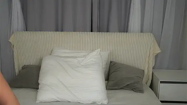 VeronaAppleberry online show from November 28, 11:13 am