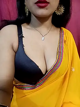 Snapshot of Stripy_Doll chatting on November 1, 12:45 am Stripy Doll online show from November 1, 12:45 am