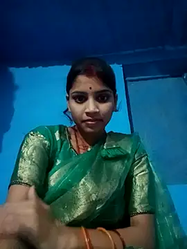 Snapshot of Nisha_Cute chatting on October 27, 9:13 am Nisha Cute online show from October 27, 9:13 am