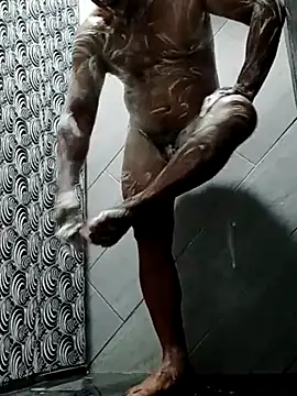 Snapshot of luchoarr chatting on February 19, 10:20 pm luchoarr online show from February 19, 10:20 pm