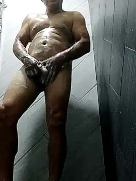 Snapshot of luchoarr chatting on September 8, 11:15 pm luchoarr online show from September 8, 11:15 pm