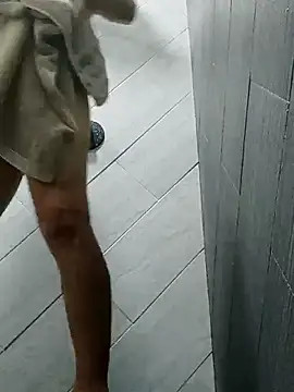 Snapshot of luchoarr chatting on October 31, 11:06 pm luchoarr online show from October 31, 11:06 pm