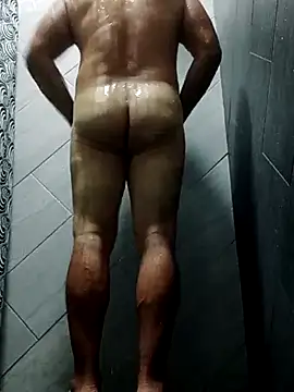 Snapshot of luchoarr chatting on November 26, 11:28 pm luchoarr online show from November 26, 11:28 pm