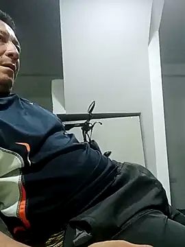 luchoarr online show from February 25, 11:47 pm