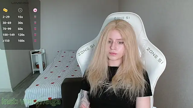 LizaKisses online show from February 9, 8:40 am