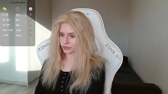 LizaKisses online show from February 20, 9:43 am