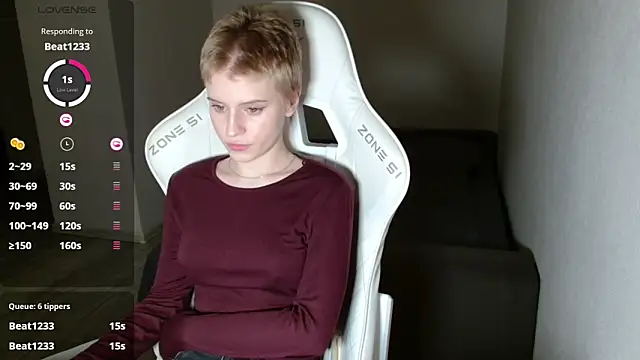 LizaKisses online show from March 5, 9:00 pm