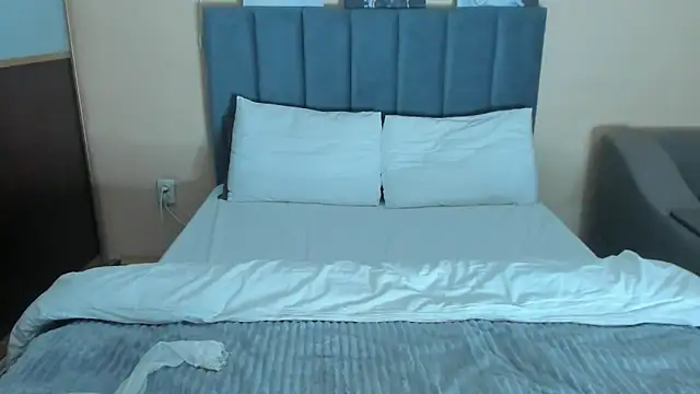 Snapshot of Mimi_Mira chatting on December 9, 12:08 pm Mimi Mira online show from December 9, 12:08 pm