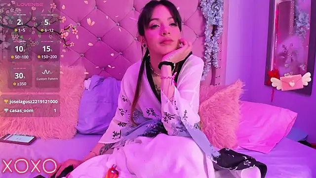 lauren evans96 online show from February 6, 7:35 am