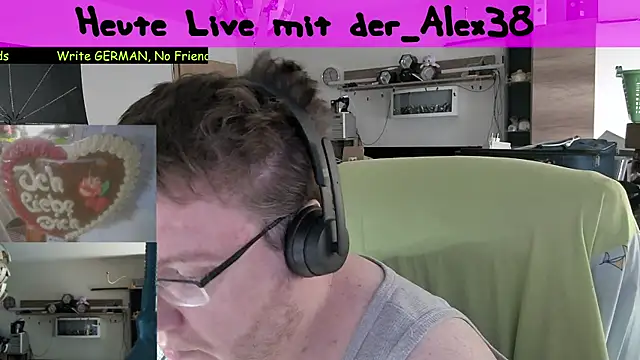 Snapshot of der_alex38 chatting on February 27, 10:26 am der alex38 online show from February 27, 10:26 am