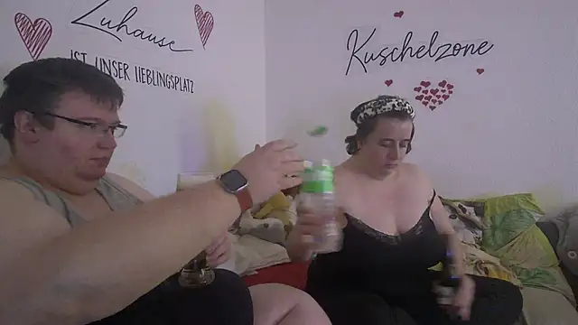 Snapshot of der_alex38 chatting on February 12, 8:04 pm der alex38 online show from February 12, 8:04 pm