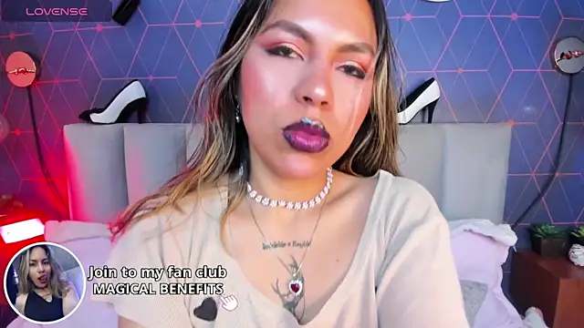 Snapshot of delilah_fix chatting on January 9, 1:45 pm delilah fix online show from January 9, 1:45 pm
