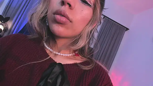 delilah fix online show from April 14, 9:32 pm