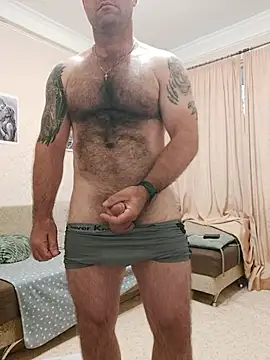 Snapshot of Crek666 chatting on July 9, 2:59 am Crek666 online show from July 9, 2:59 am