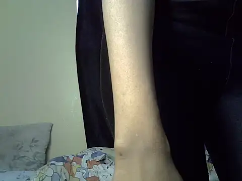 Horny-slut  online show from February 22, 6:39 am