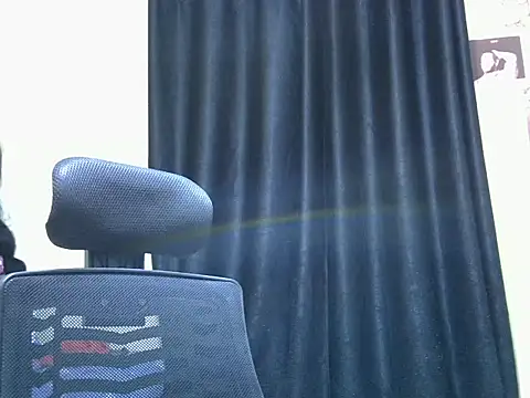 Horny-slut  online show from April 18, 3:32 am