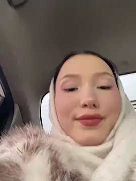 LeilaLow online show from February 28, 10:52 am