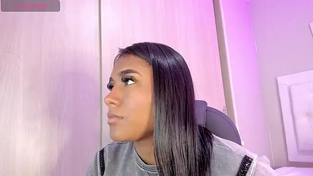 nicole  parker1 online show from June 2, 2:19 pm