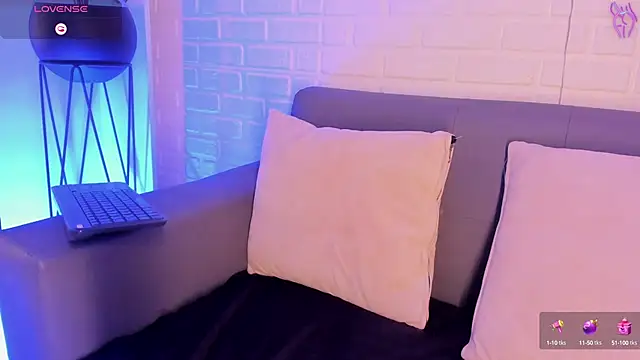 karina gomez 18 online show from February 11, 9:31 am