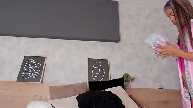 karina gomez 18 online show from April 7, 11:32 am