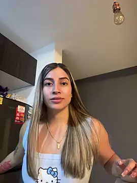 Snapshot of Issabela_G1 chatting on January 16, 5:32 am Issabela G1 online show from January 16, 5:32 am