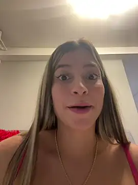 Snapshot of Issabela_G1 chatting on February 2, 2:17 am Issabela G1 online show from February 2, 2:17 am