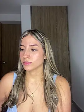 Snapshot of Issabela_G1 chatting on February 25, 6:58 am Issabela G1 online show from February 25, 6:58 am