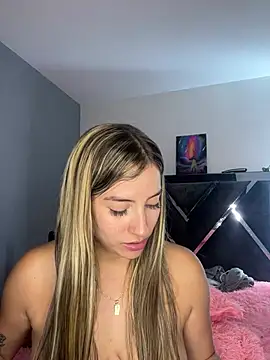 Snapshot of Issabela_G1 chatting on March 20, 7:58 am Issabela G1 online show from March 20, 7:58 am