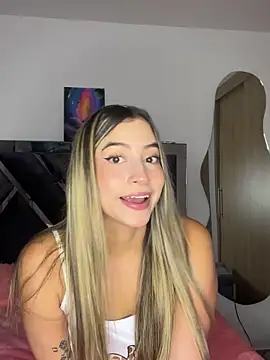 Snapshot of Issabela_G1 chatting on September 17, 11:39 pm Issabela G1 online show from September 17, 11:39 pm