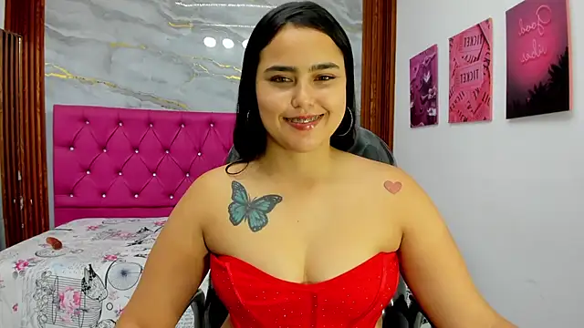 Snapshot of Helen_russo chatting on June 28, 6:47 pm Helen russo online show from June 28, 6:47 pm