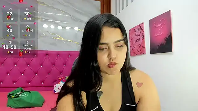 Snapshot of Helen_russo chatting on July 10, 8:44 pm Helen russo online show from July 10, 8:44 pm