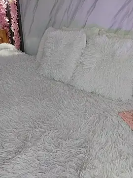 Snapshot of Nanda_Vixen chatting on November 6, 10:43 pm Nanda Vixen online show from November 6, 10:43 pm