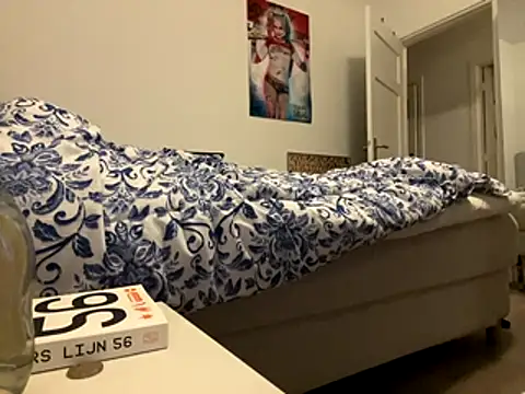 HotInMyAss online show from December 18, 5:19 pm