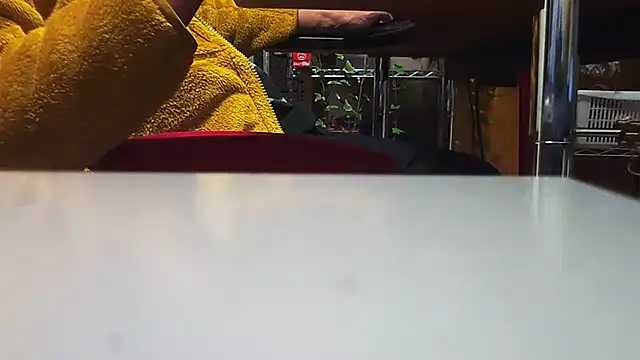 Snapshot of qoooqing67 chatting on December 18, 6:10 am qoooqing67 online show from December 18, 6:10 am