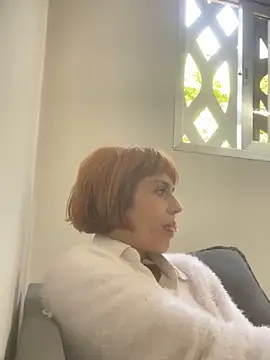 spacegirlll online show from September 27, 4:34 pm