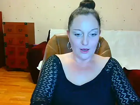 Alice3694 online show from February 1, 11:10 am